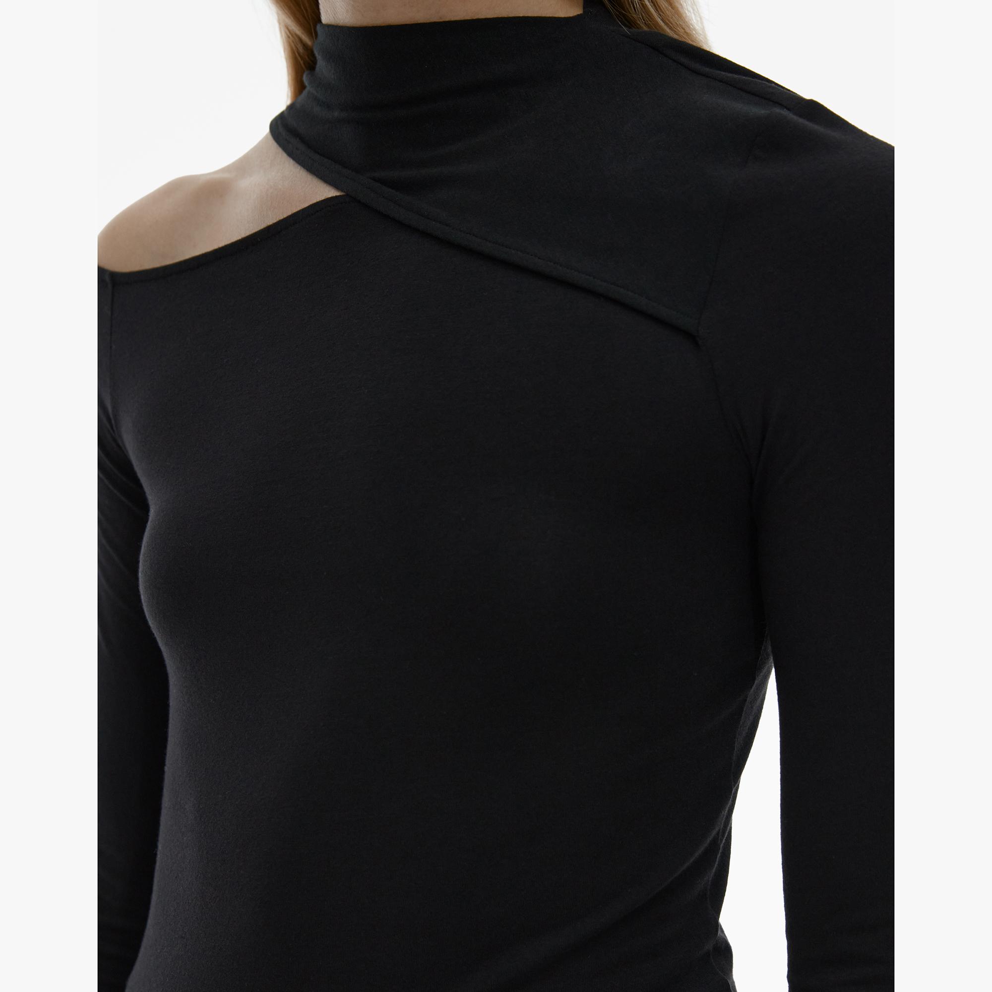 Slash Long-Sleeve Top