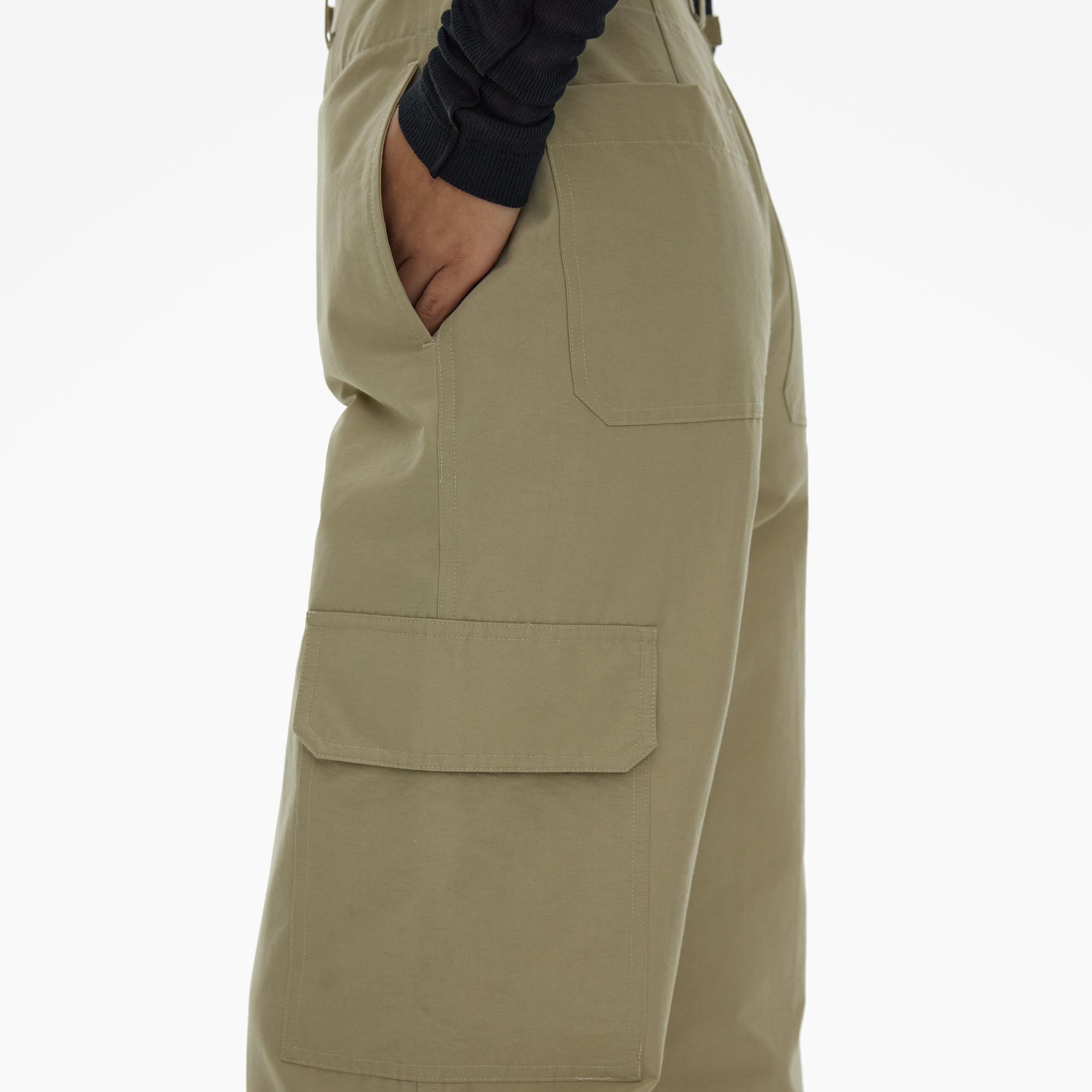 Utility Wide-Leg Pant